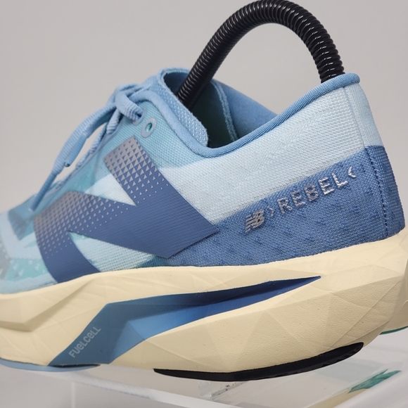 New Balance Fuelcell Rebel V4 WFCXCH4 Women Size 8.5 Running Shoes Aqua New - Picture 7 of 10